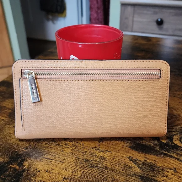 Kate Spade Darcy Bifold Leather Wallet - Picture 2 of 6